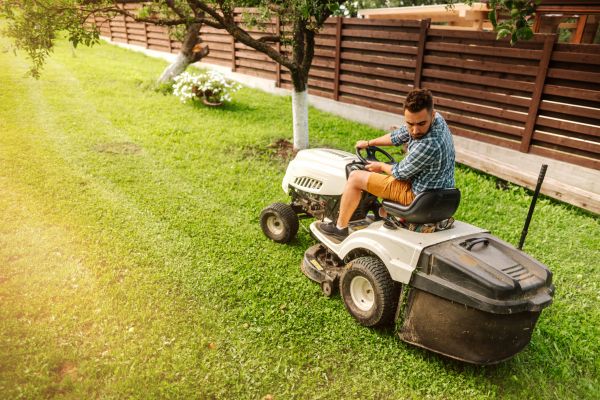 Industrial Lawn Mowing in Jacksonville