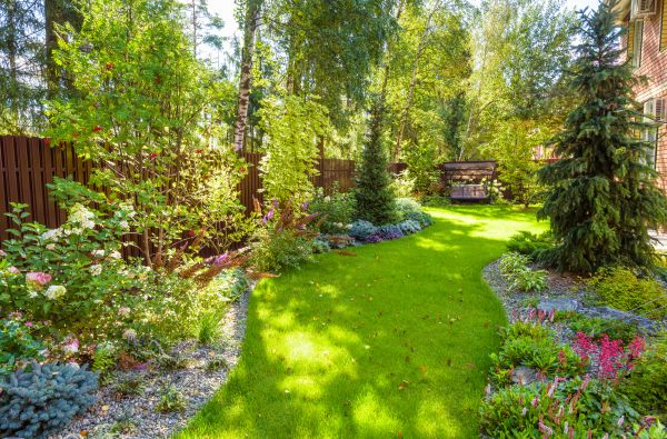 Spring Yard Maintenance in Jacksonville